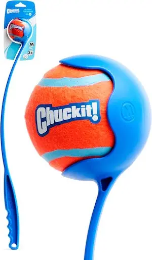 Chuckit! Dog Ball Launcher – Classic 26″ with Medium (2.5″), Dog Fetch Ball Thrower, For Dogs 20-60 Pounds, Made in USA